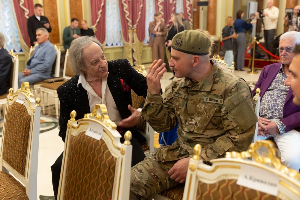 Василь Зінкевич та його старший син Василь. Офіс президента