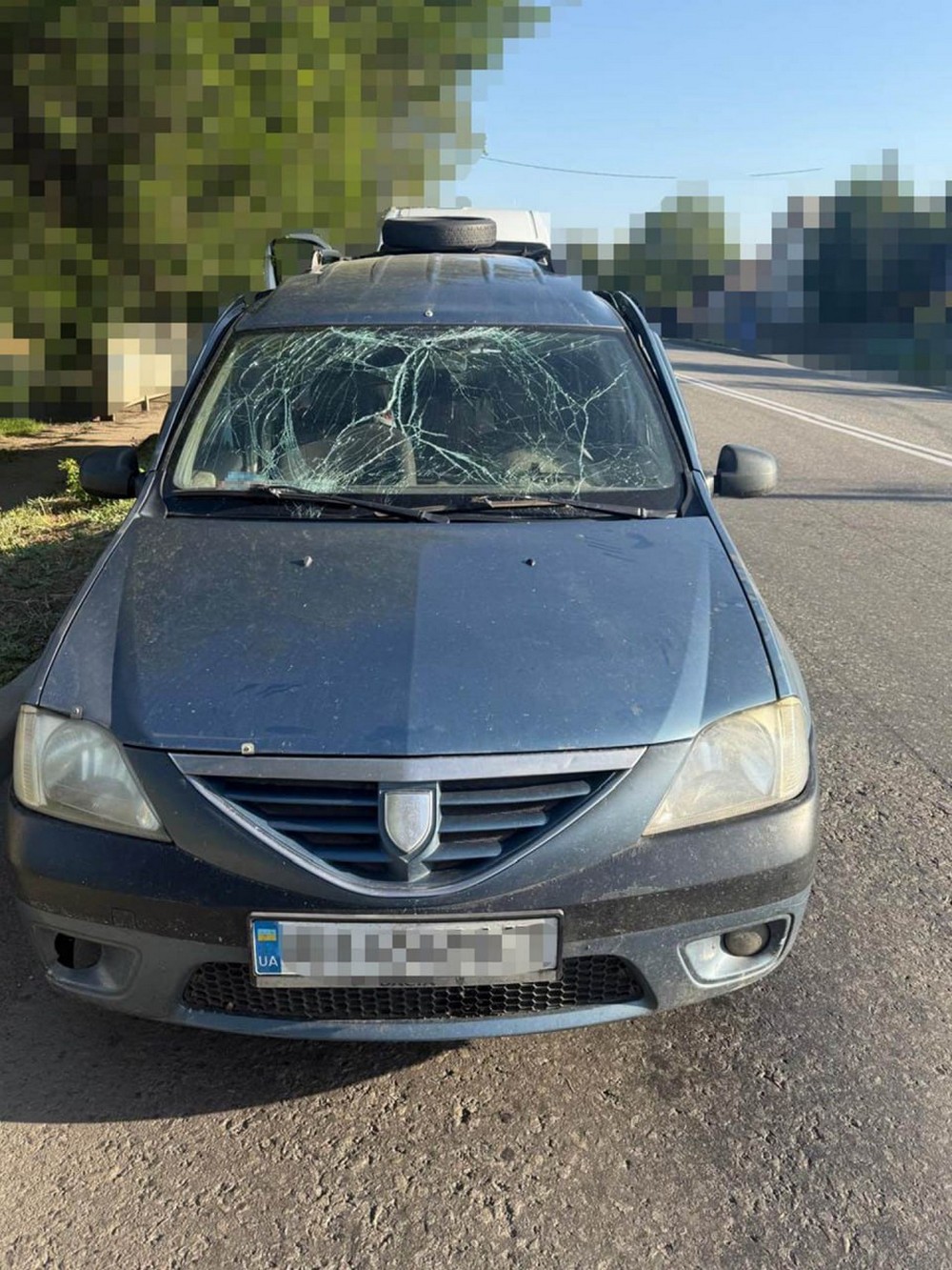 Одна вбита і 5 поранених жінок: ворог атакував FPV-дроном автівку на трасі біля Слов’янська (фото)