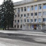 Краматорськ зранку під масованою атакою дронів: гатять і по центру, є поранена (фото)