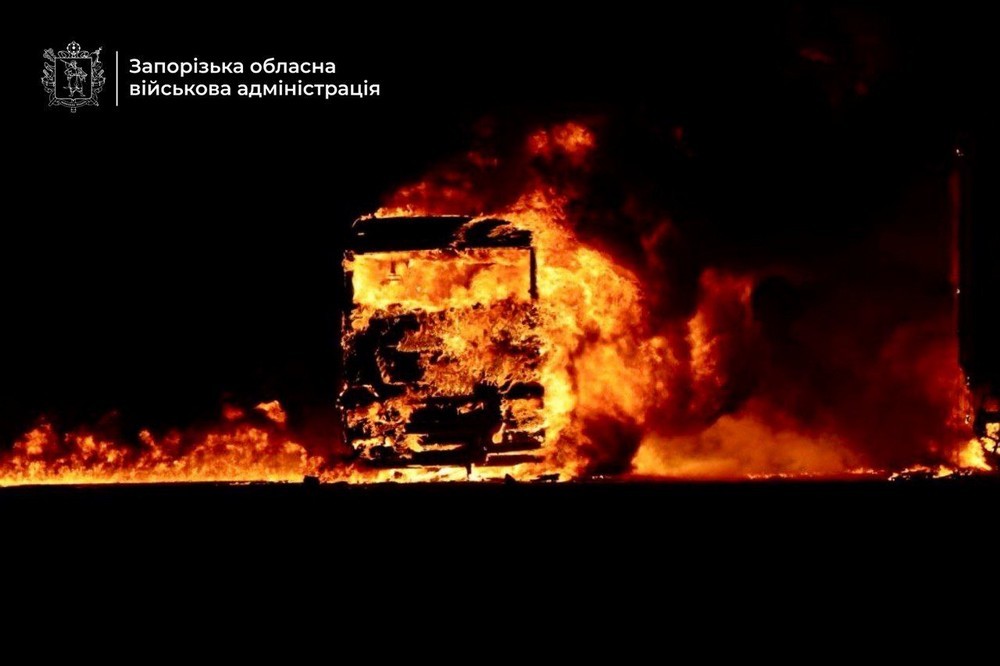 Ворог вдарив з РСЗВ по Запоріжжю: є жертви і багато поранених, серед них діти (фото, відео)