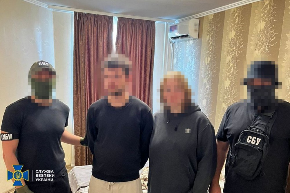 Розставляли «відеопастки» у багатоповерхівках Києва для корегування ударів: затримано агентурну пару ФСБ