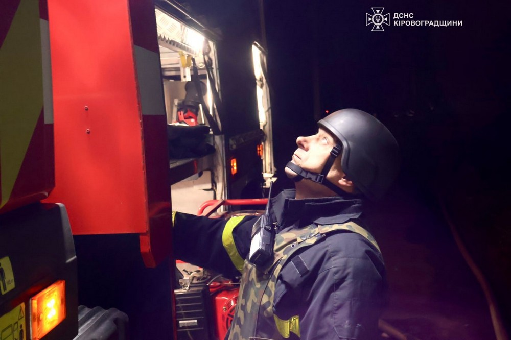 В Україні затримуються потяги 23 вересня через удар по залізниці на Кіровоградщині (фото)