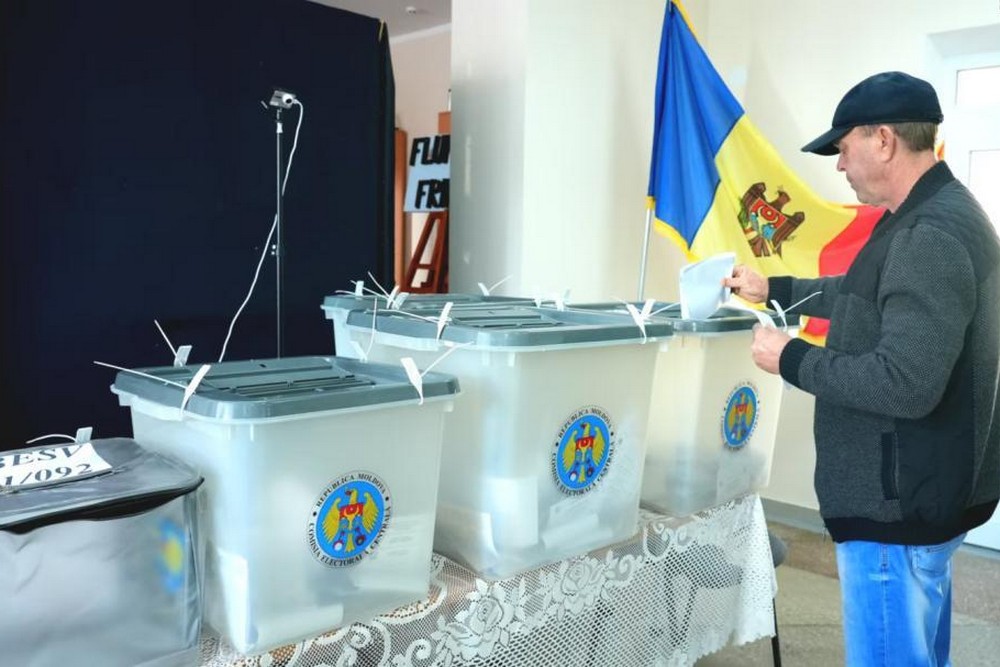 Це може бути неочікуваний удар з тилу: про загрозу вторгнення Росії в Одеську область попередила Санду