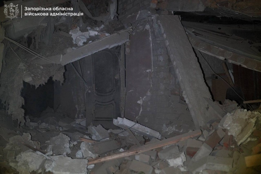 Ворог протягом 4,5 годин масовано атакував Запоріжжя, влучив у багатоповерхівки: десятки постраждалих (фото, відео)