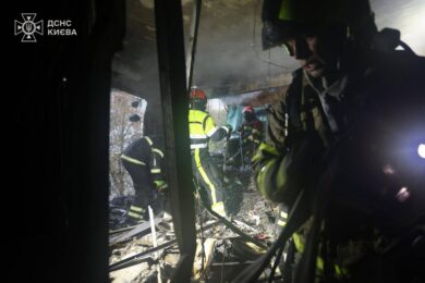 Ворог вдарив по Інституту кардіології у Києві – є загиблі, серед жертв атаки на столицю – дитина (фото)