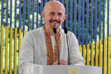 Провайдер поверне журналісту Дмитру Хилюку кошти, які з нього списували під час полону – офіційна відповідь