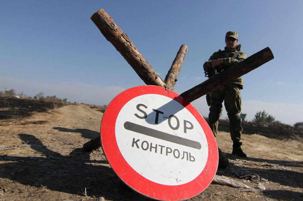 Окупанти запроторили 48 дітей до психлікарень на Донеччині за "екстремізм"
