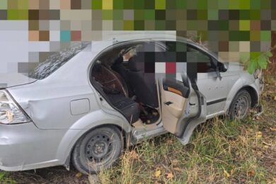 Окупанти вбили двох людей, вдаривши по авто у Херсоні, за минулу добу в області загиблий і 13 поранених (фото)