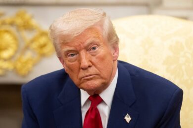 Трамп не змушував Зеленського віддати Донбас Росії – заява президента США