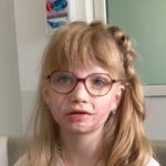 Авіатроща гелікоптера у Броварах: дівчинка, яка обгоріла, повернулася після лікування в США (відео)