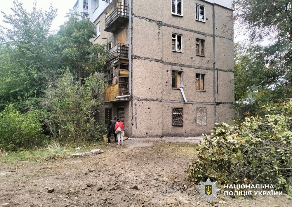 Окупанти вбили двох людей, вдаривши по авто у Херсоні, за минулу добу в області загиблий і 13 поранених (фото