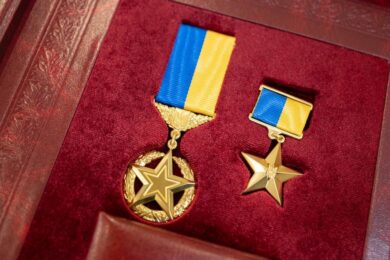 Зеленський присвоїв звання Герой України посмертно чотирьом цивільним – серед них підліток і екс-спікер ВР Андрій Парубій