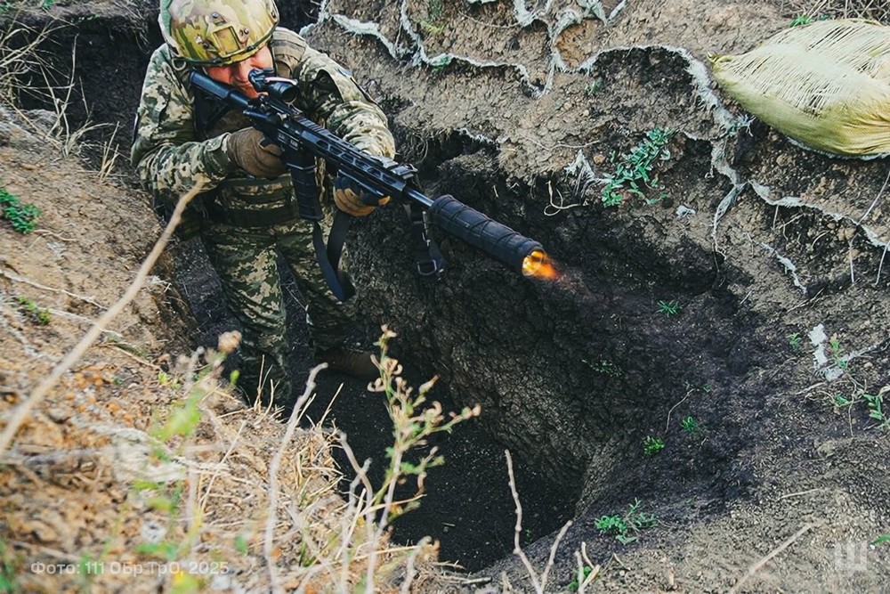 Обстановка на фронті 20 жовтня: ворог просунувся на Дніпропетровщині і Запоріжжі, втратив 890 солдатів за добу 1 Обстановка на фронті 20 жовтня: ворог просунувся на Дніпропетровщині і Запоріжжі, втратив 890 солдатів за добу