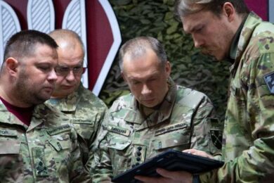 Про контрнаступ ЗСУ на Добропіллі прозвітував Сирський
