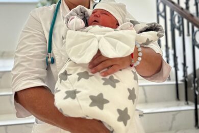 Жінка, якій діагностували безпліддя, народила 7-му дитину: неймовірна історія родини зі Львівщини (фото)