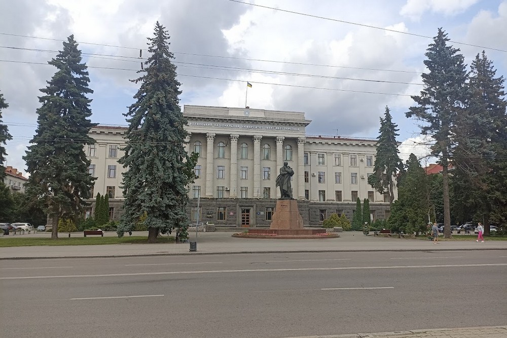 Допомога ВПО у Луцьку: що, де і як можна отримати