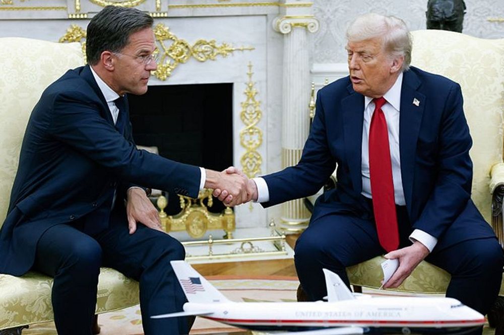 Генсек НАТО підтримав заклик Трампа припинити бойові дії в Україні по лінії фронту 1 Генсек НАТО підтримав заклик Трампа припинити бойові дії в Україні по лінії фронту