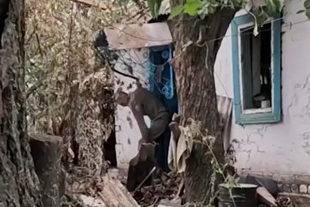 «Безжально нищимо кожного клопа, який заповз на нашу землю»: як звільняли Січневе на Дніпропетровщині, показали в ЗСУ (відео) 1 «Безжально нищимо кожного клопа, який заповз на нашу землю»: як звільняли Січневе на Дніпропетровщині, показали в ЗСУ (відео)