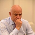 Екс-меру Одеси Труханову повідомили про підозру у причетності до загибелі 9 людей