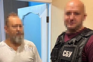 Закликали українців “скласти зброю” – викрито священника та ще двох агітаторів