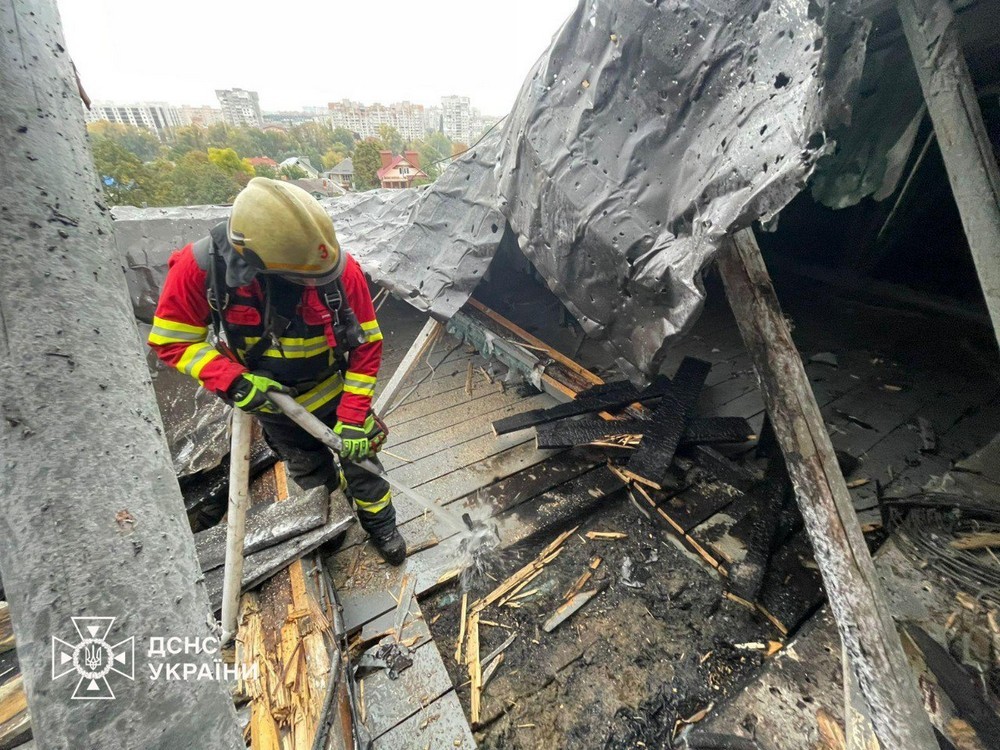 Армія РФ атакувала пологовий будинок у Сумах (фото, відео)