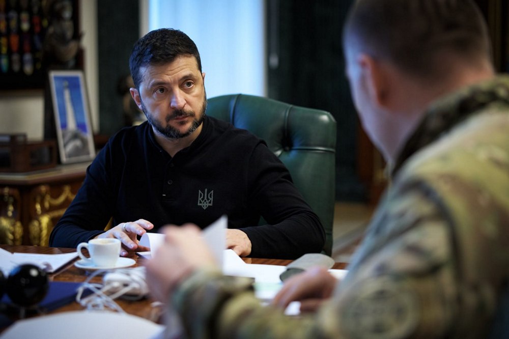Військові РФ отримали наказ штурмувати позиції ЗСУ за будь-яку ціну на одному з напрямків - Зеленський