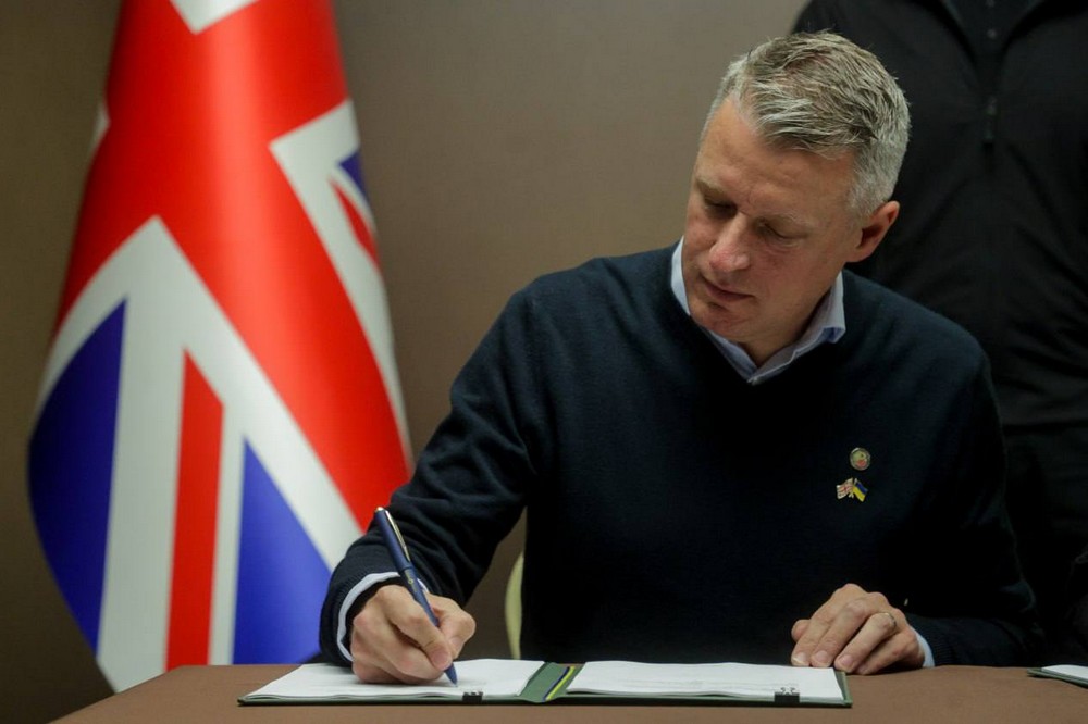 Україна і Велика Британія розширюють оборонне партнерство: підписано важливий документ