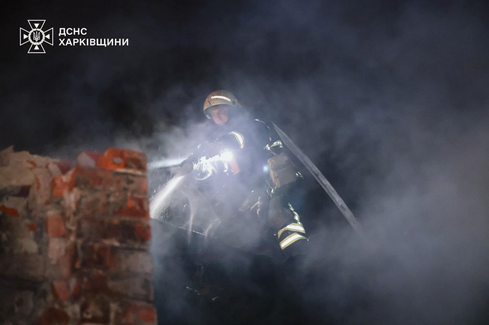 Фото наслідків атаки на Харків