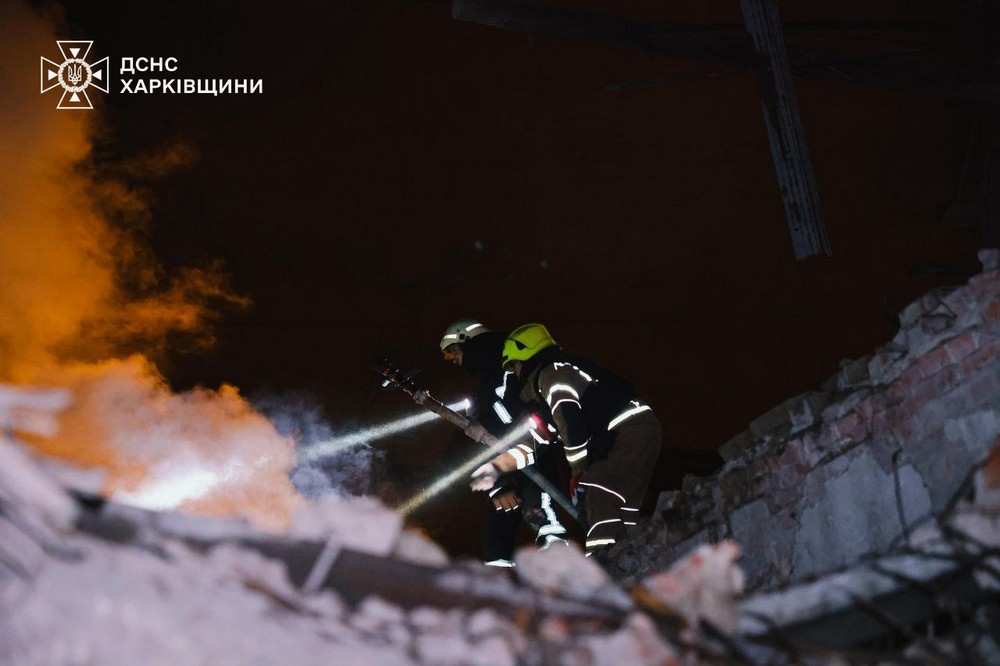 Фото наслідків атаки на Харків