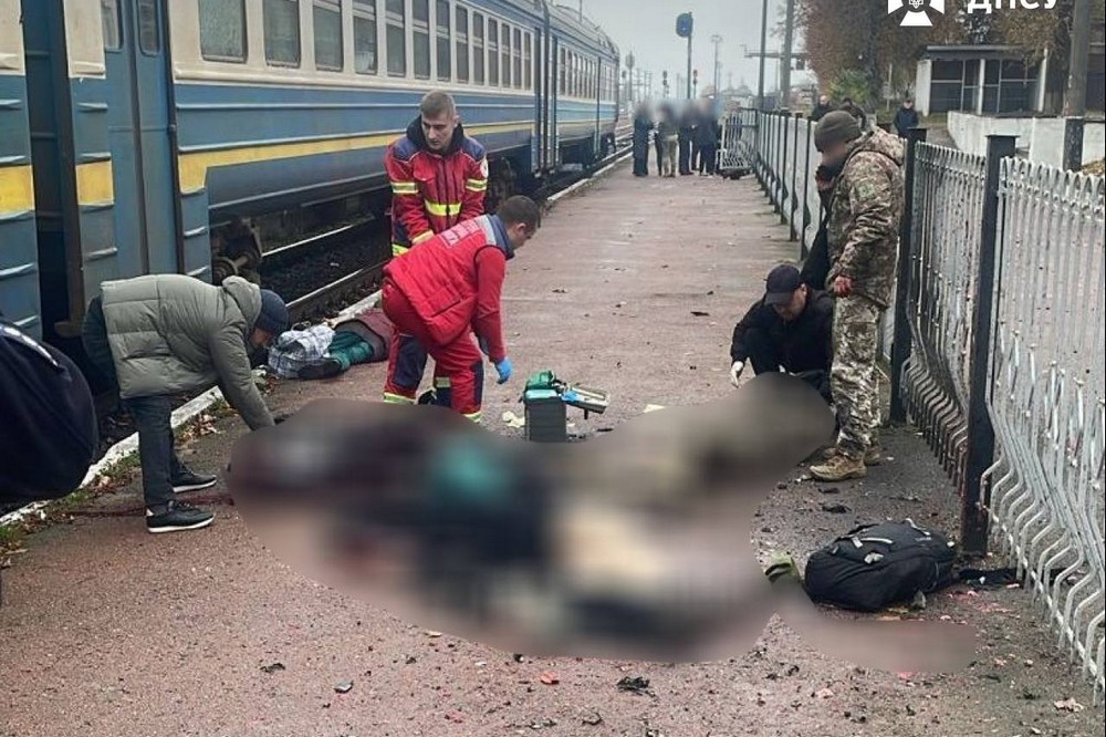 Чоловік підірвав гранату в потязі на Житомирщині у місті Овруч, є жертви та поранені – що відомо