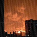 Київ у вогні: ворог вночі атакував столицю балістикою (відео)