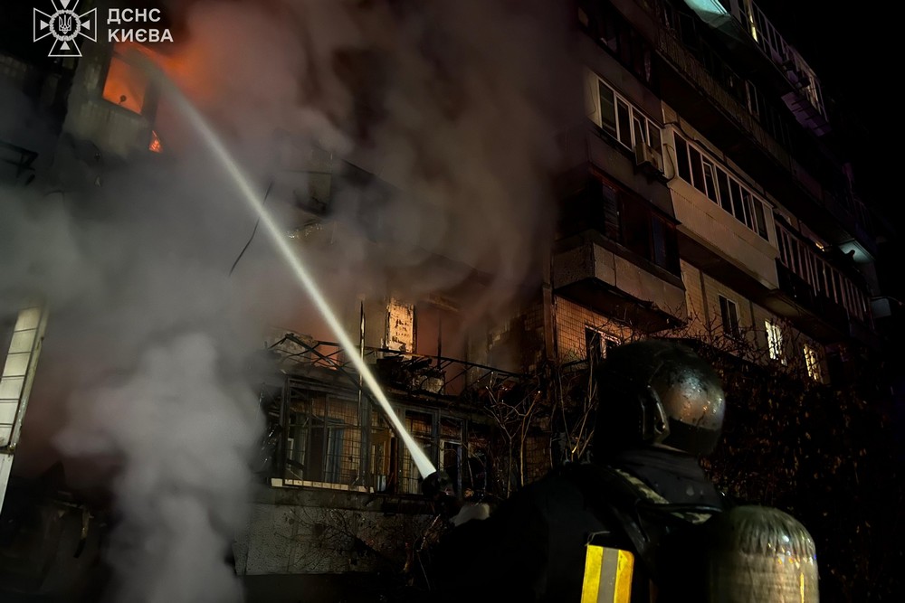 photo 2025 10 26 06 53 59 Загиблі і десятки постраждалих, серед них багато дітей: Київ вдруге за добу був під атакою ворога (фото, відео)