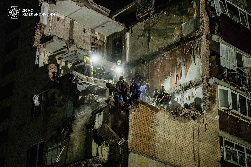 photo 2025 10 29 09 16 36 Фото і відео з місця події у Хмельницькому