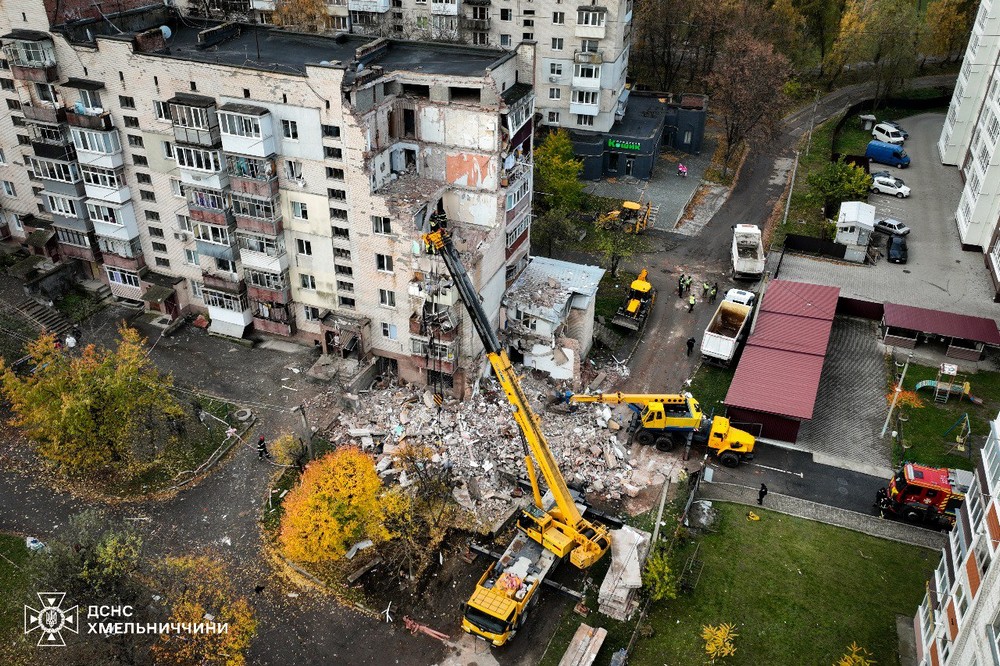 photo 2025 10 29 09 16 38 Фото і відео з місця події у Хмельницькому