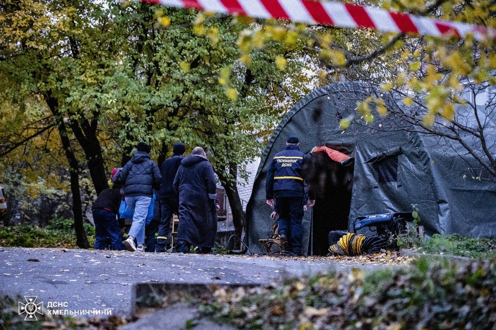 photo 2025 10 29 09 16 40 Фото і відео з місця події у Хмельницькому