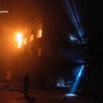 Багато поранених, серед них діти: ворог вдарив по багатоповерхівці і пасажирському депо у Сумах (фото, відео)