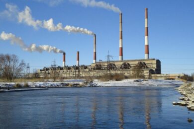 “Це виключно терор” – окупанти вдарили бомбами по Слов’янській ТЕС, є жертви