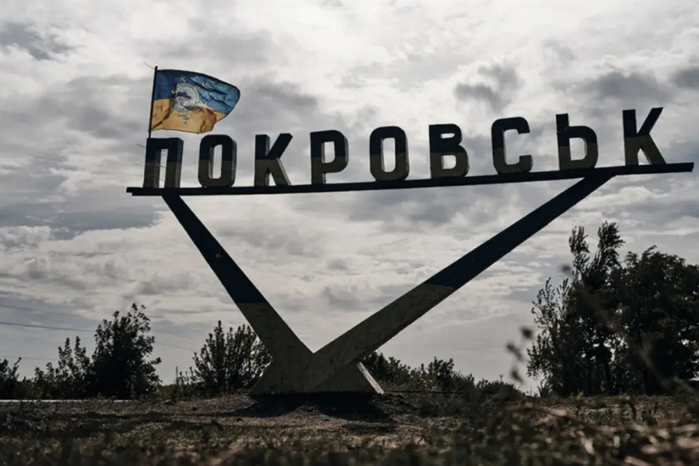 У центрі Покровська йдуть дуже важкі бої, сектор горить – військовий 1 У центрі Покровська йдуть дуже важкі бої, сектор горить – військовий