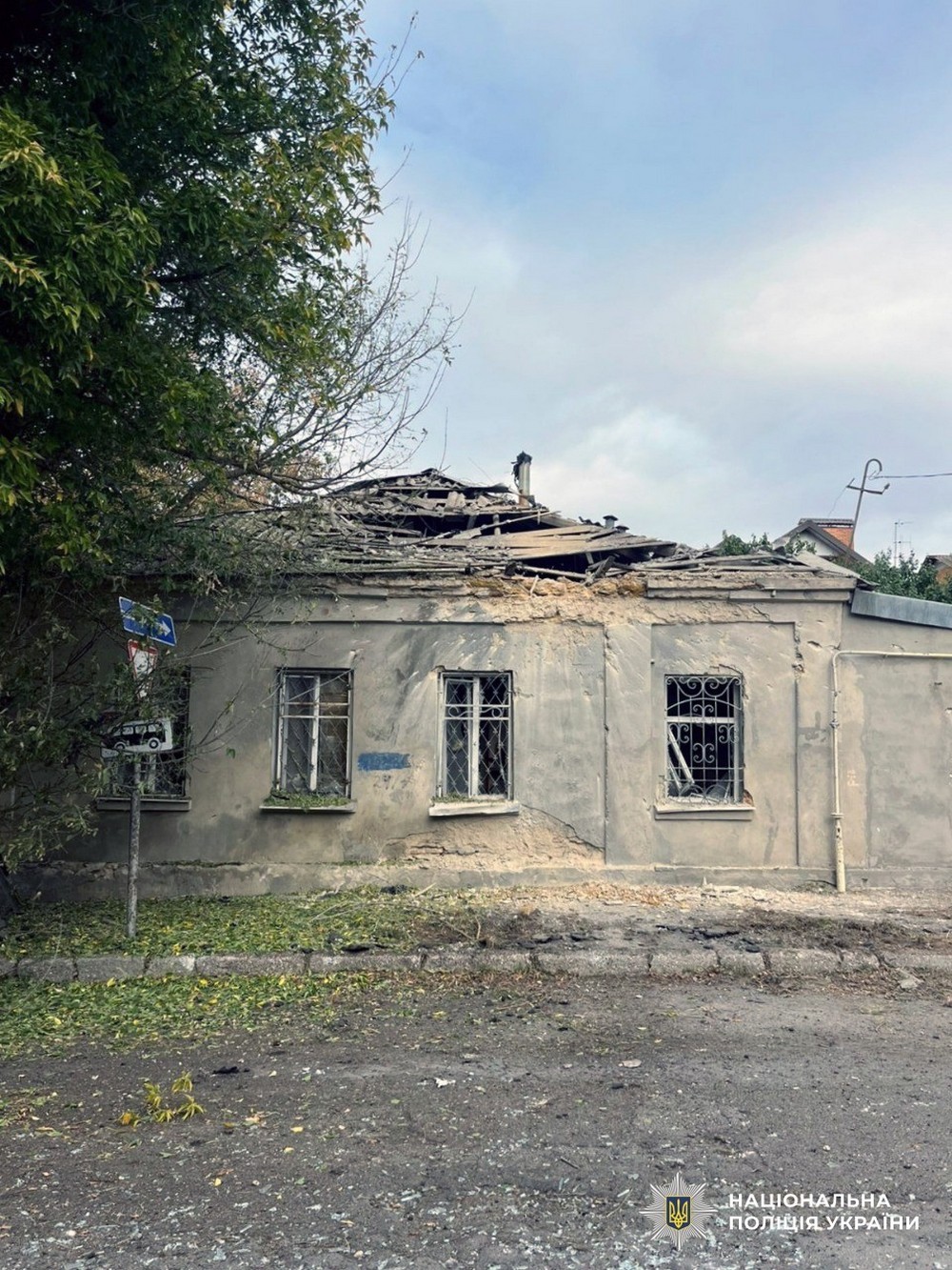 8-річному хлопчику відірвало ногу через удар дроном по авто у Херсоні: терор області посилився (фото)