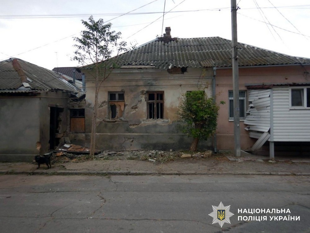 8-річному хлопчику відірвало ногу через удар дроном по авто у Херсоні: терор області посилився (фото)