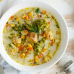 Рецепт дня: «Рибний чаудер — кремовий суп із хеком, овочами та вершками»