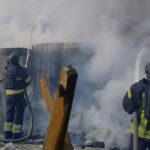 Окупанти вбили жінку та атакували рятувальниців, які гасили пожежу у Херсоні (фото)