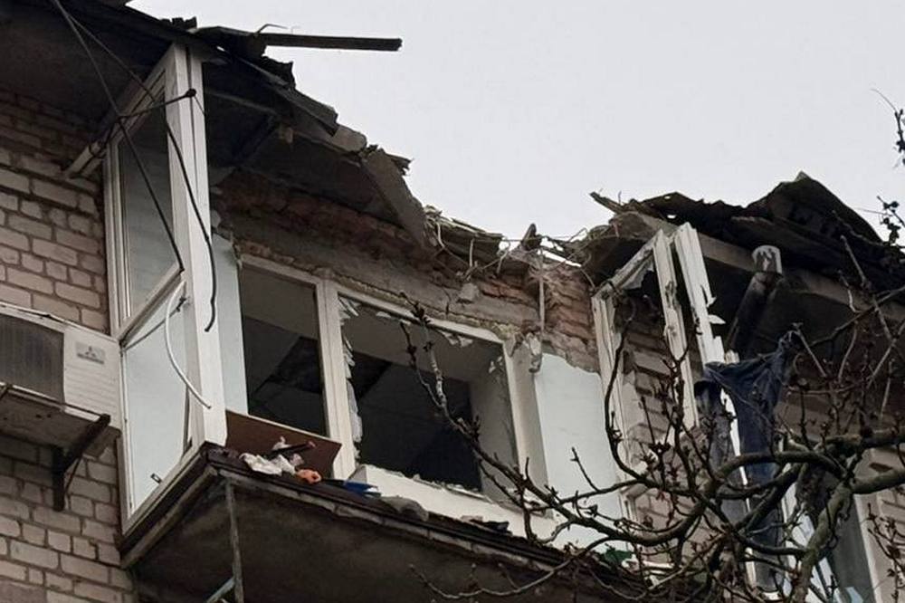 Внаслідок атаки на Дніпропетровщину сьогодні постраждали 11 людей, є численні руйнування (фото) 1 Внаслідок атаки на Дніпропетровщину сьогодні постраждали 11 людей, є численні руйнування (фото)
