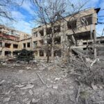 Дев’ять людей поранено, пошкоджено тролейбус, заклади освіти, 36 будинків – наслідки обстрілів Донеччини