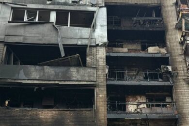 Нічна повітряна атака 30 листопада: загиблий і десятки поранених, серед них діти (фото, відео)