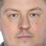 Зник разом з арештованими коштами: