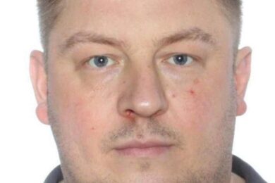 Зник разом з арештованими коштами: