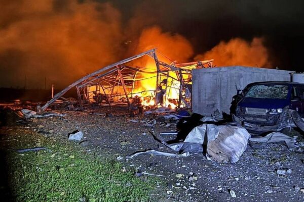 Масована нічна повітряна атака 7 листопада: удари по енергетиці, сталися масштабні пожежі – все, що відомо (фото, відео)