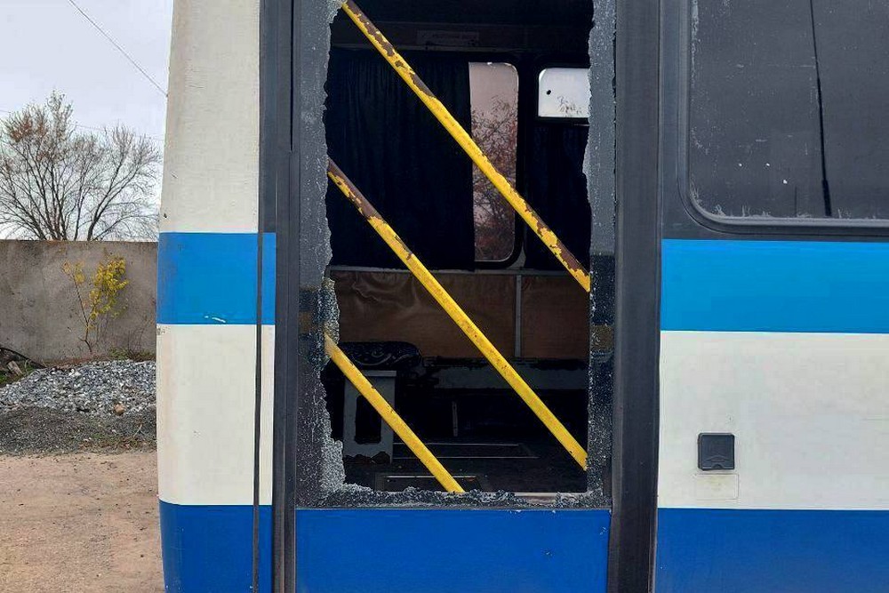 Загиблі і 10 поранених, серед них дитина – наслідки обстрілів Херсонщини 1 Загиблі і 10 поранених, серед них дитина – наслідки обстрілів Херсонщини