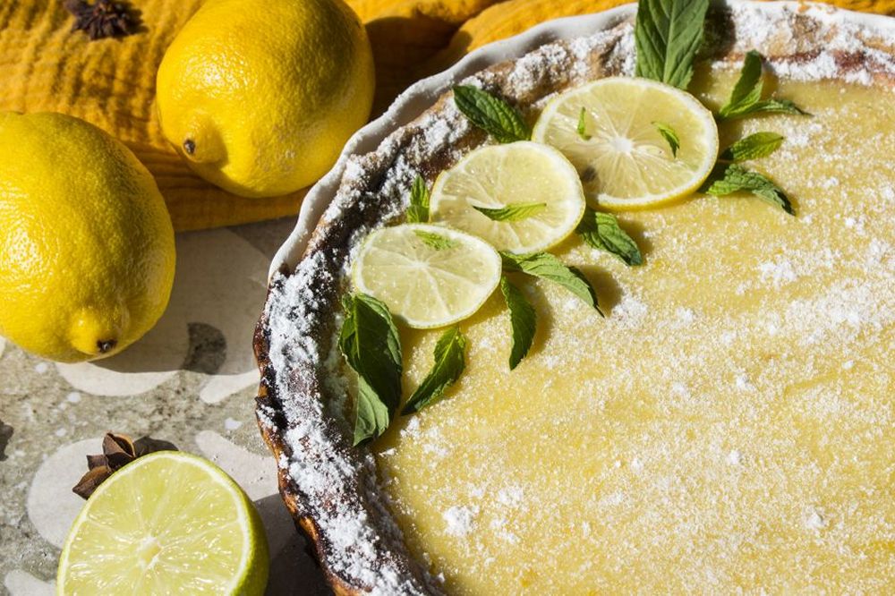 Рецепт дня: «Лимонний тарт» - яскравий та ароматний десерт Рецепт дня: «Лимонний тарт» - яскравий та ароматний десерт